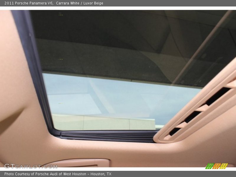 Carrara White / Luxor Beige 2011 Porsche Panamera V6