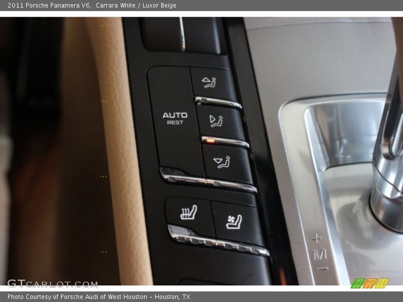 Carrara White / Luxor Beige 2011 Porsche Panamera V6