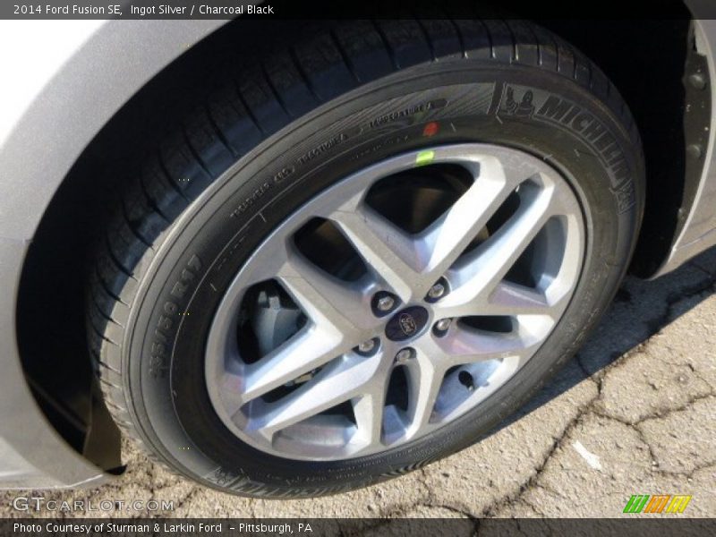Ingot Silver / Charcoal Black 2014 Ford Fusion SE