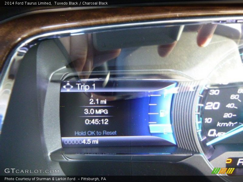 Tuxedo Black / Charcoal Black 2014 Ford Taurus Limited