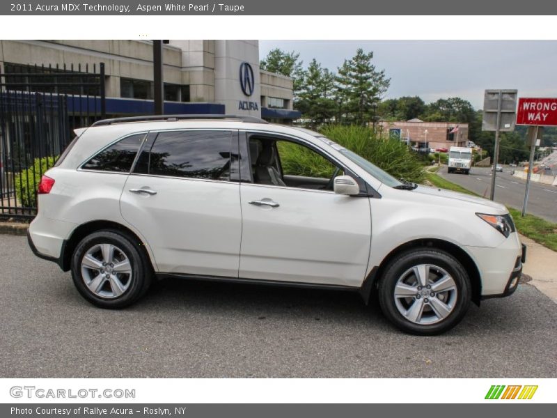  2011 MDX Technology Aspen White Pearl