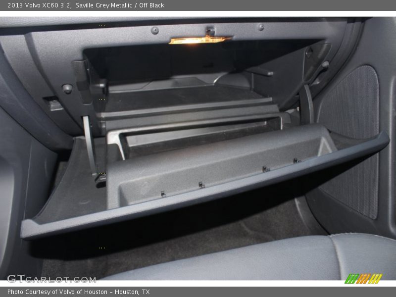 Saville Grey Metallic / Off Black 2013 Volvo XC60 3.2