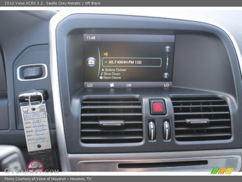 Saville Grey Metallic / Off Black 2013 Volvo XC60 3.2