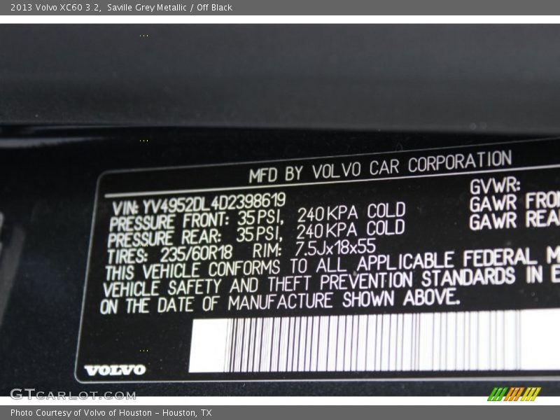 Saville Grey Metallic / Off Black 2013 Volvo XC60 3.2