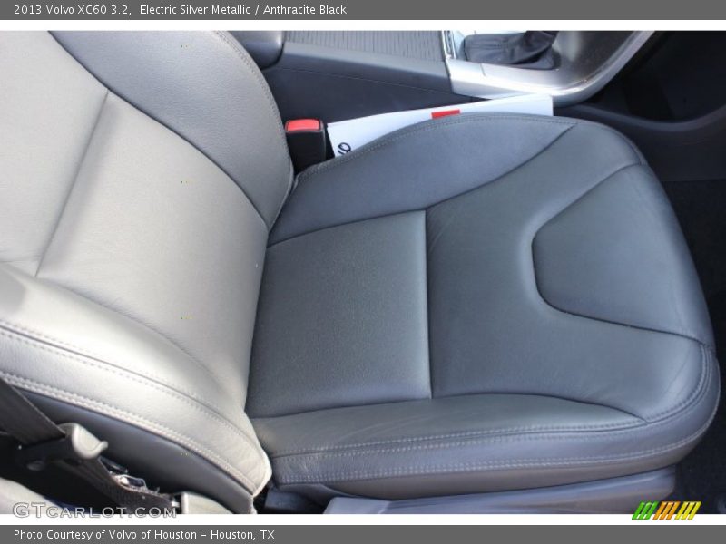 Electric Silver Metallic / Anthracite Black 2013 Volvo XC60 3.2