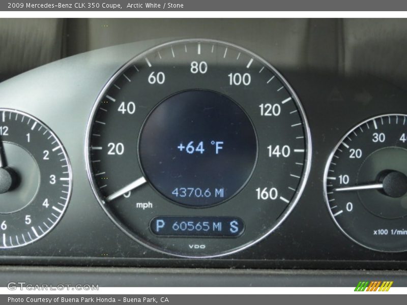 Arctic White / Stone 2009 Mercedes-Benz CLK 350 Coupe