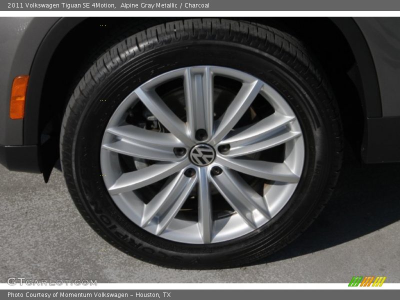 Alpine Gray Metallic / Charcoal 2011 Volkswagen Tiguan SE 4Motion