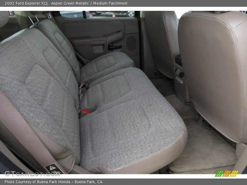 Aspen Green Metallic / Medium Parchment 2002 Ford Explorer XLS