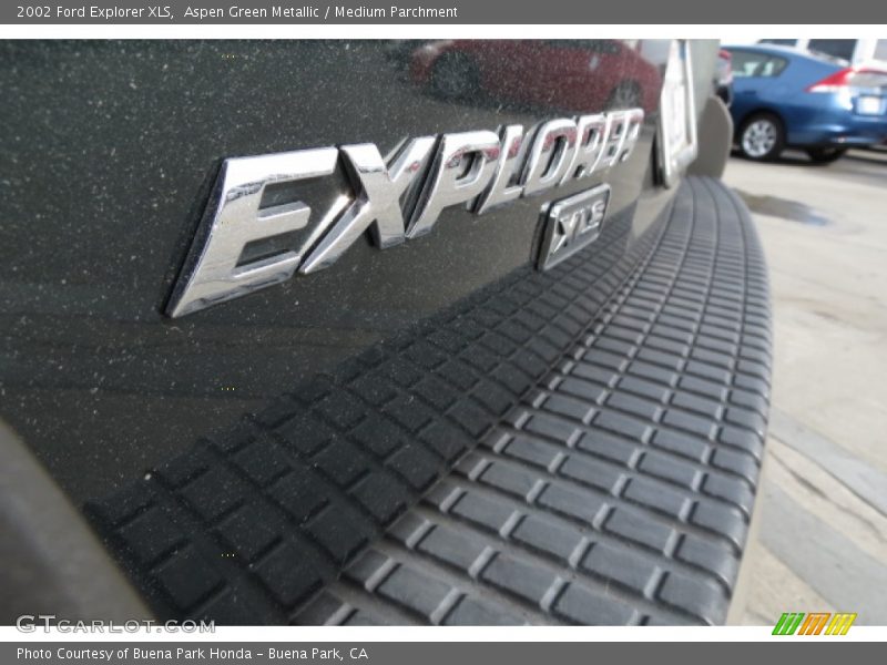 Aspen Green Metallic / Medium Parchment 2002 Ford Explorer XLS