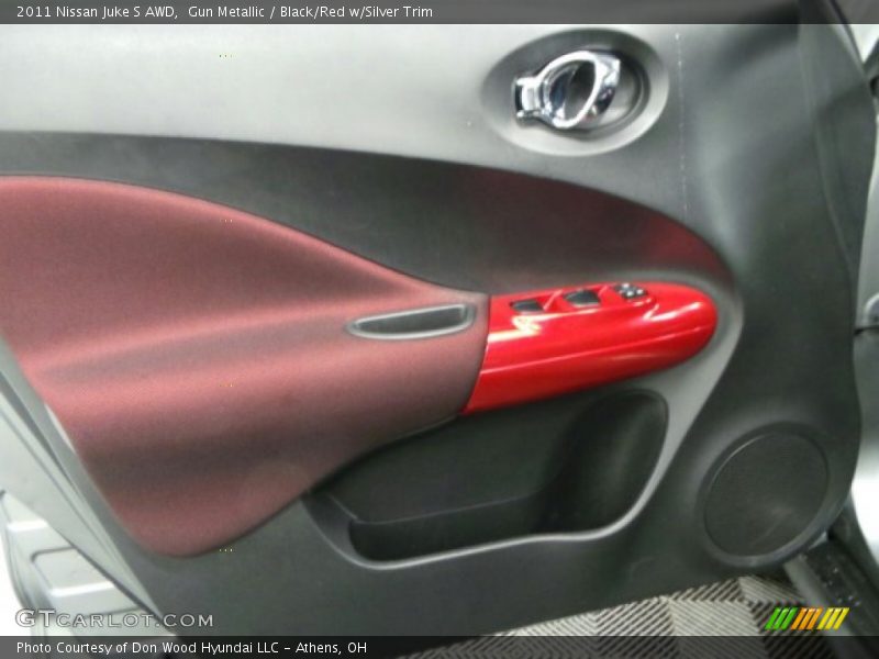 Gun Metallic / Black/Red w/Silver Trim 2011 Nissan Juke S AWD