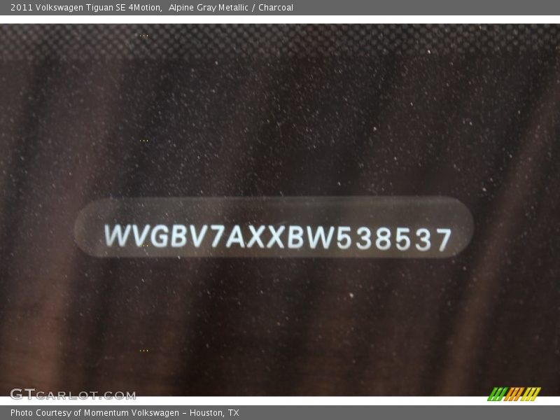 Alpine Gray Metallic / Charcoal 2011 Volkswagen Tiguan SE 4Motion