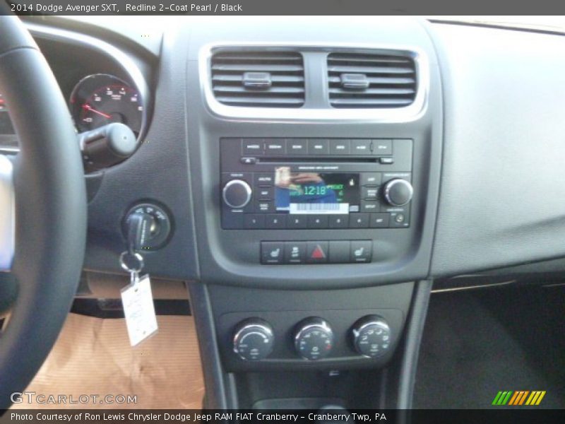 Redline 2-Coat Pearl / Black 2014 Dodge Avenger SXT