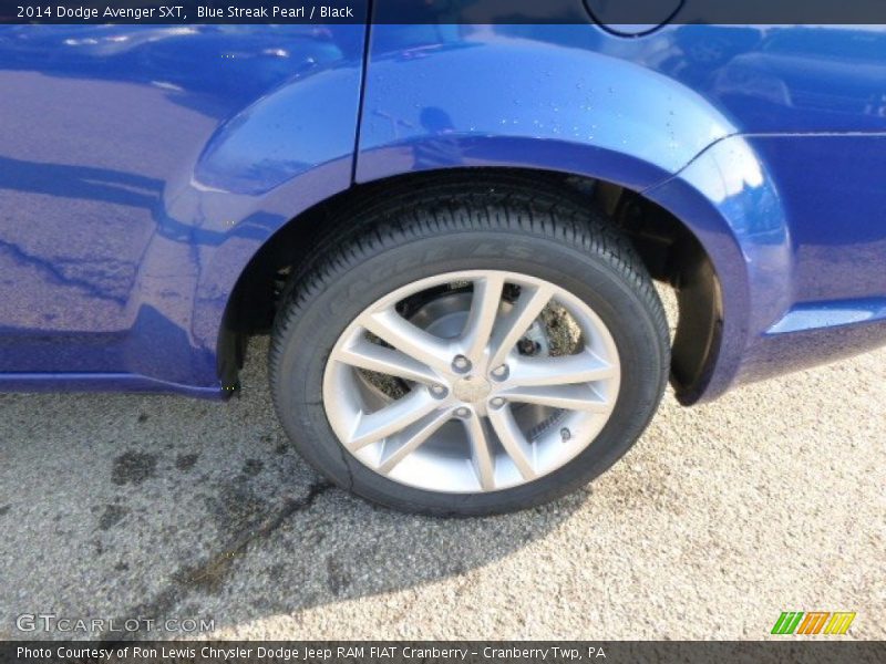 Blue Streak Pearl / Black 2014 Dodge Avenger SXT
