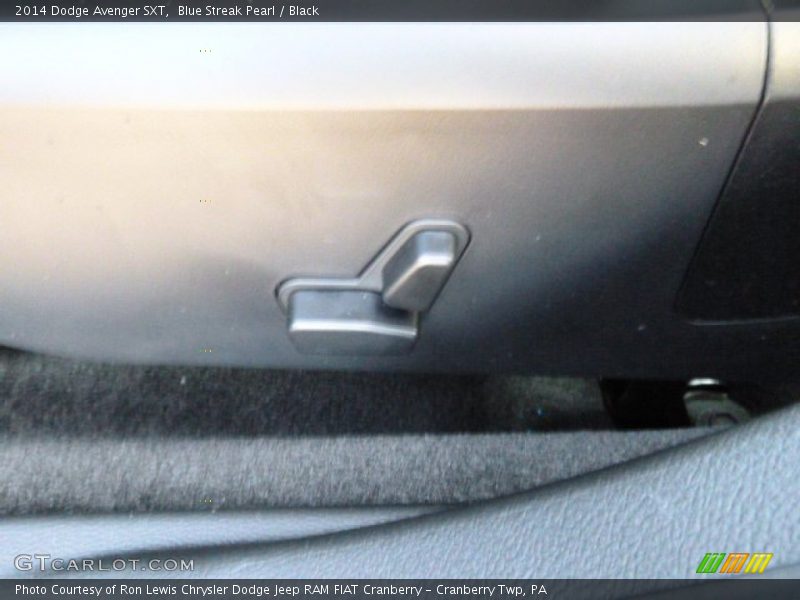 Blue Streak Pearl / Black 2014 Dodge Avenger SXT