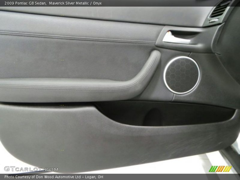Maverick Silver Metallic / Onyx 2009 Pontiac G8 Sedan