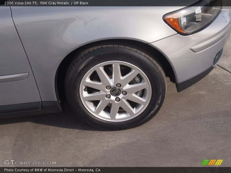 Flint Gray Metallic / Off Black 2006 Volvo S40 T5