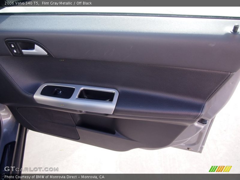 Flint Gray Metallic / Off Black 2006 Volvo S40 T5
