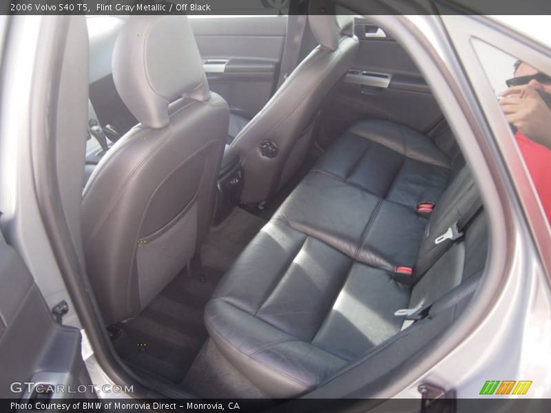 Flint Gray Metallic / Off Black 2006 Volvo S40 T5