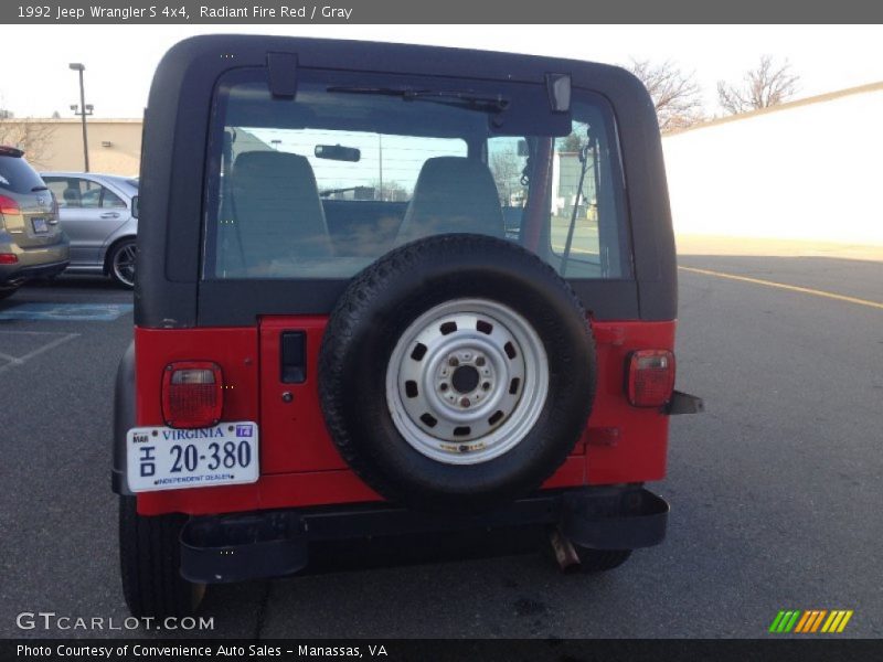 Radiant Fire Red / Gray 1992 Jeep Wrangler S 4x4