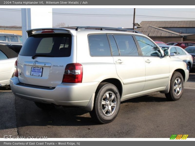 Millenium Silver Metallic / Ash 2004 Toyota Highlander V6