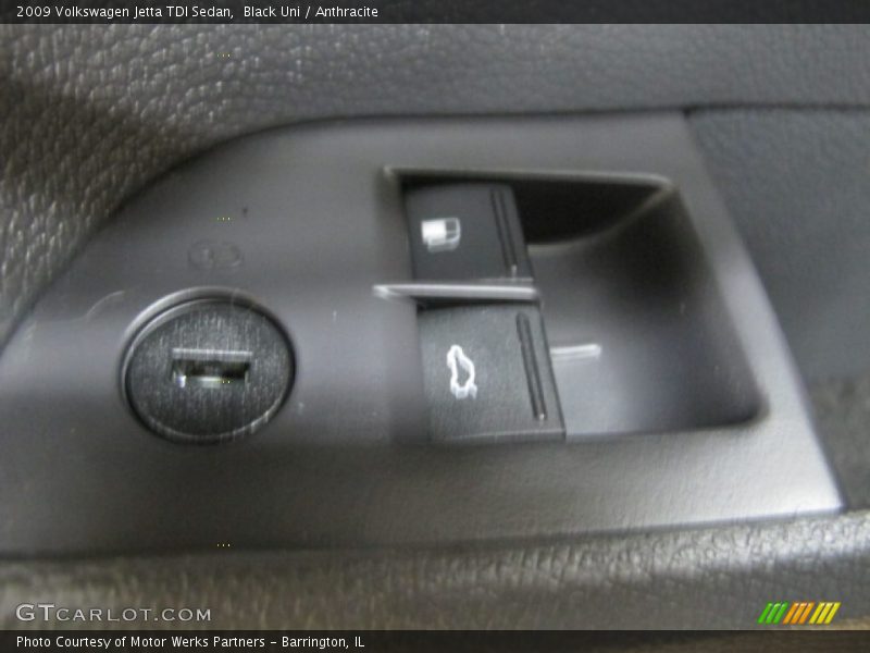 Black Uni / Anthracite 2009 Volkswagen Jetta TDI Sedan