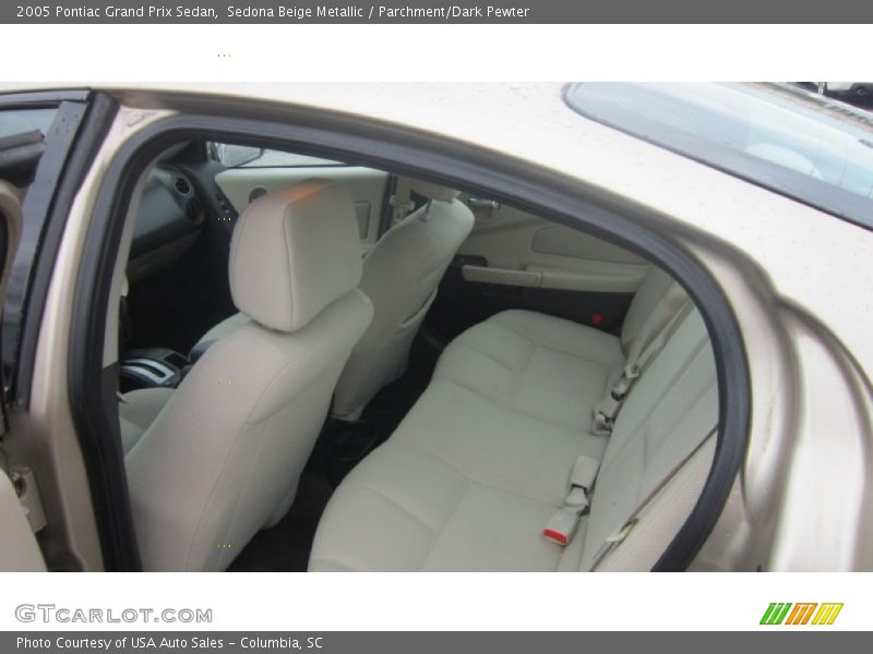 Sedona Beige Metallic / Parchment/Dark Pewter 2005 Pontiac Grand Prix Sedan