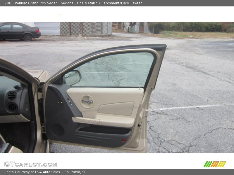 Sedona Beige Metallic / Parchment/Dark Pewter 2005 Pontiac Grand Prix Sedan