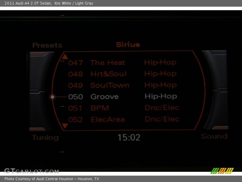 Ibis White / Light Gray 2011 Audi A4 2.0T Sedan