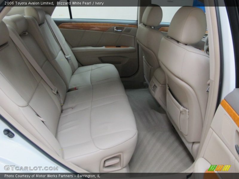 Blizzard White Pearl / Ivory 2006 Toyota Avalon Limited