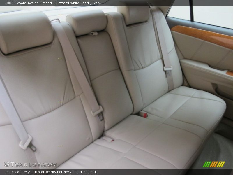 Blizzard White Pearl / Ivory 2006 Toyota Avalon Limited
