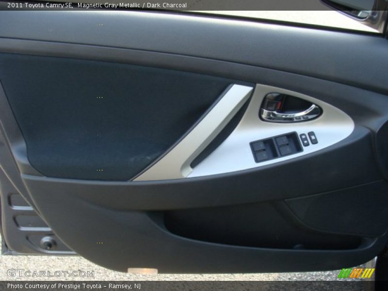 Magnetic Gray Metallic / Dark Charcoal 2011 Toyota Camry SE