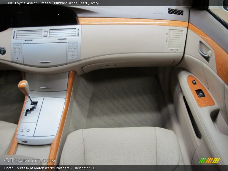 Blizzard White Pearl / Ivory 2006 Toyota Avalon Limited