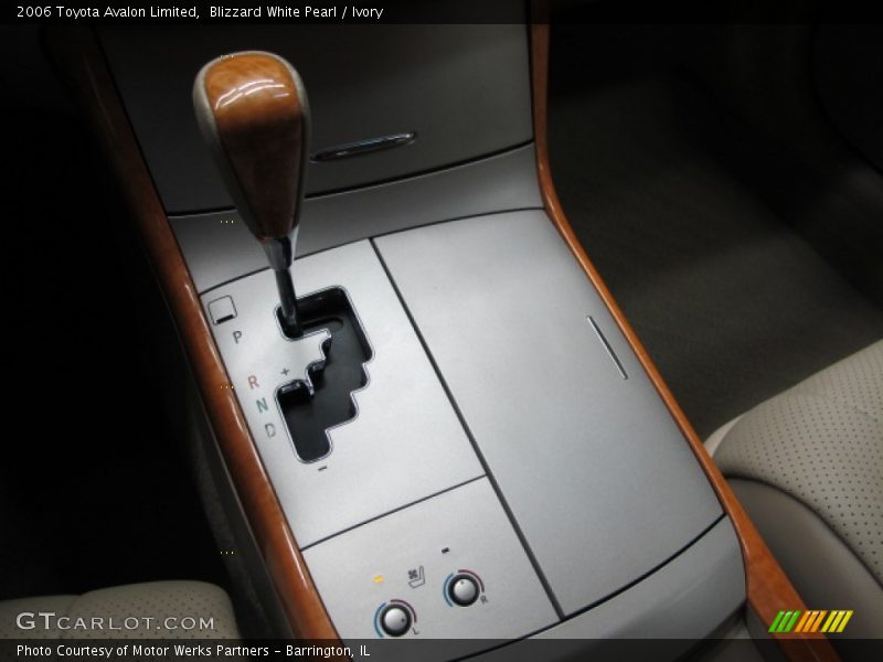 Blizzard White Pearl / Ivory 2006 Toyota Avalon Limited