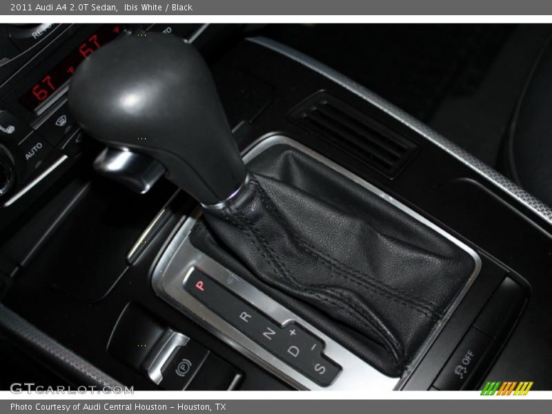 Ibis White / Black 2011 Audi A4 2.0T Sedan