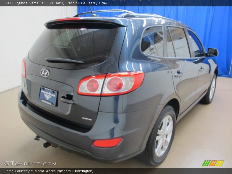 Pacific Blue Pearl / Gray 2012 Hyundai Santa Fe SE V6 AWD