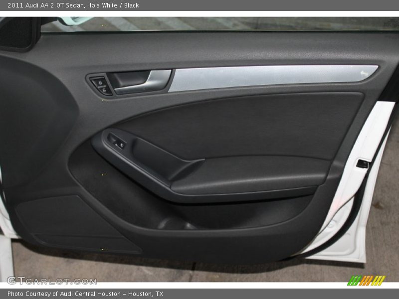 Ibis White / Black 2011 Audi A4 2.0T Sedan