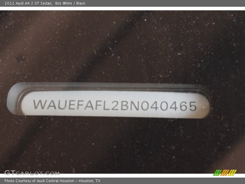Ibis White / Black 2011 Audi A4 2.0T Sedan