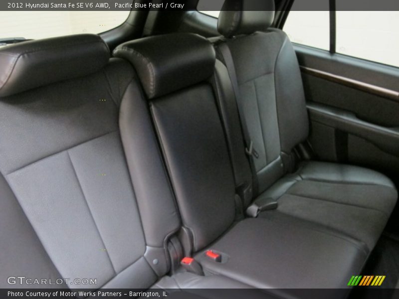 Pacific Blue Pearl / Gray 2012 Hyundai Santa Fe SE V6 AWD
