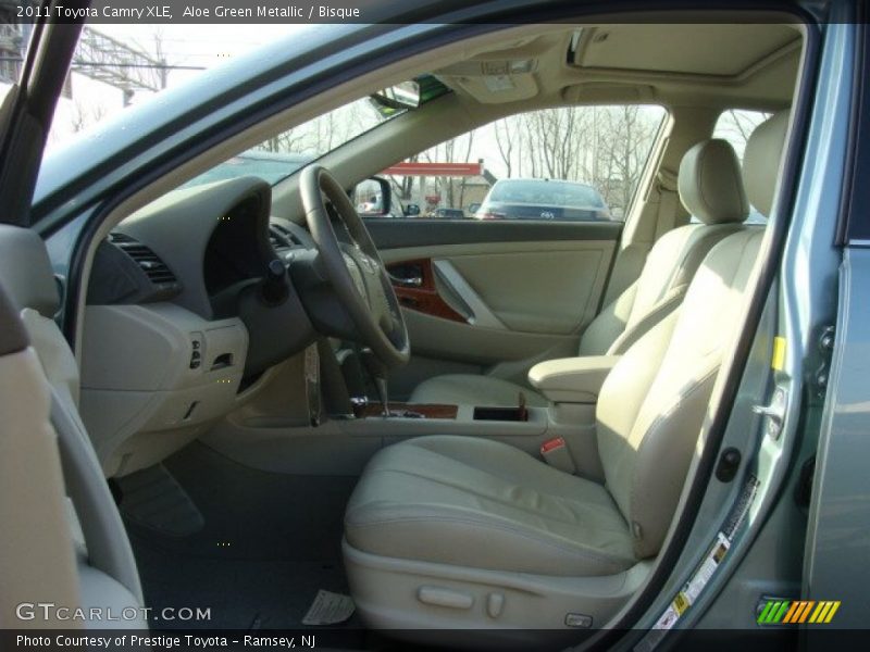 Aloe Green Metallic / Bisque 2011 Toyota Camry XLE