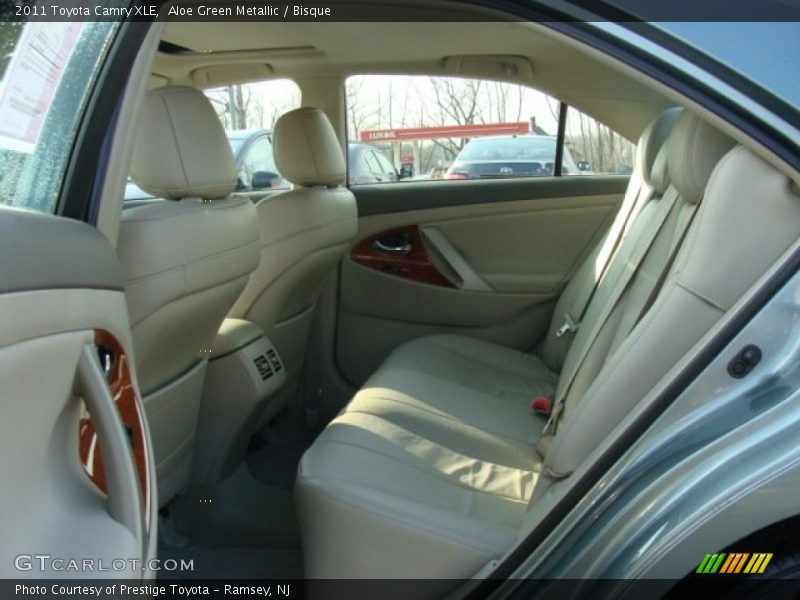 Aloe Green Metallic / Bisque 2011 Toyota Camry XLE