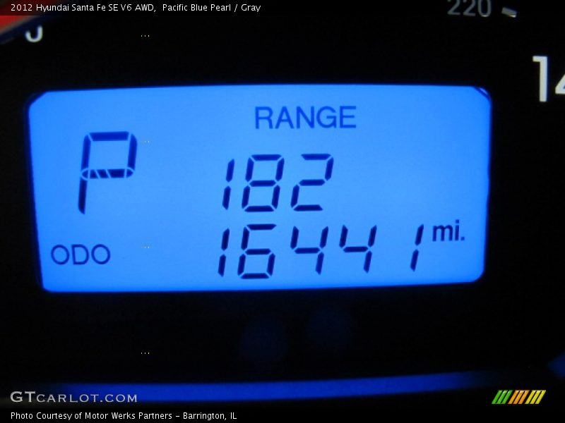 Pacific Blue Pearl / Gray 2012 Hyundai Santa Fe SE V6 AWD