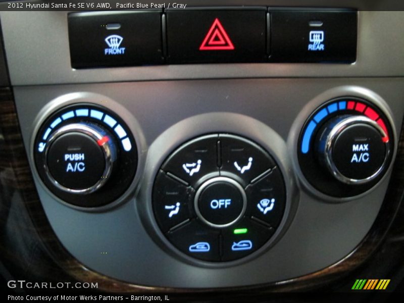 Pacific Blue Pearl / Gray 2012 Hyundai Santa Fe SE V6 AWD