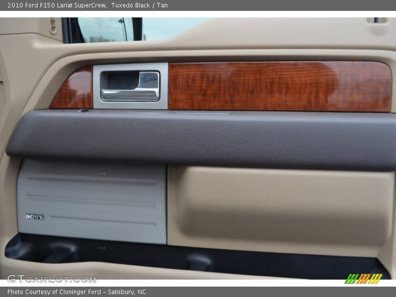 Tuxedo Black / Tan 2010 Ford F150 Lariat SuperCrew