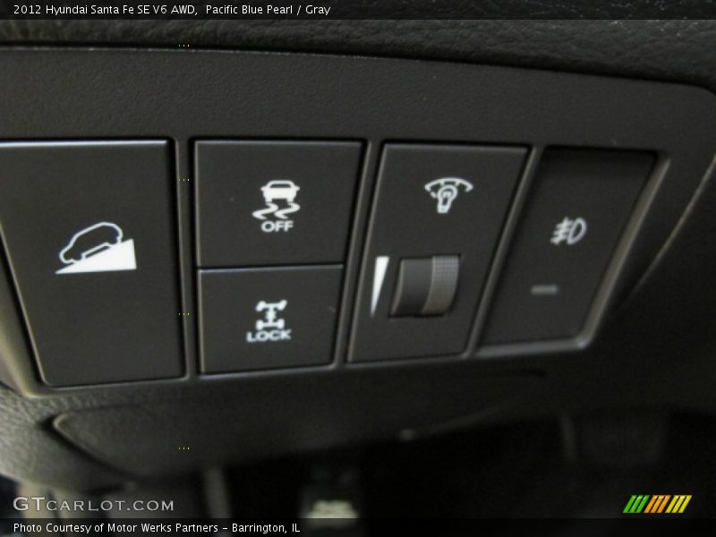 Pacific Blue Pearl / Gray 2012 Hyundai Santa Fe SE V6 AWD