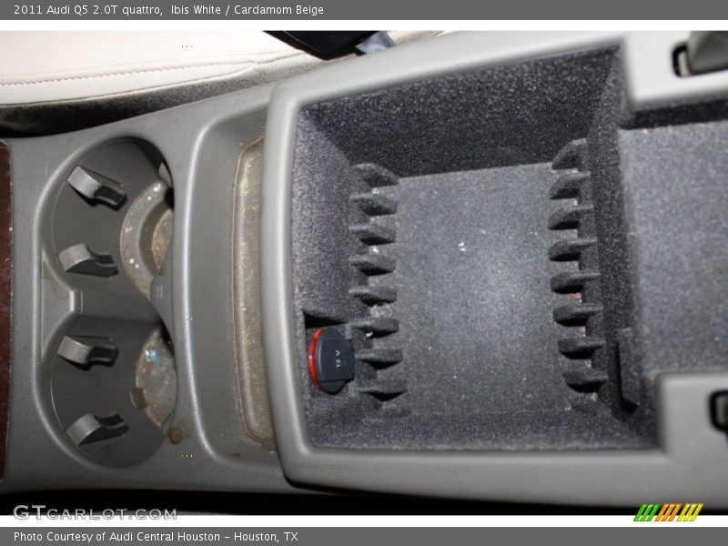 Ibis White / Cardamom Beige 2011 Audi Q5 2.0T quattro