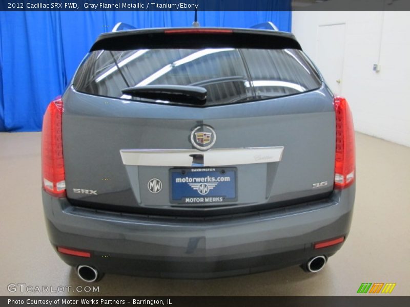 Gray Flannel Metallic / Titanium/Ebony 2012 Cadillac SRX FWD