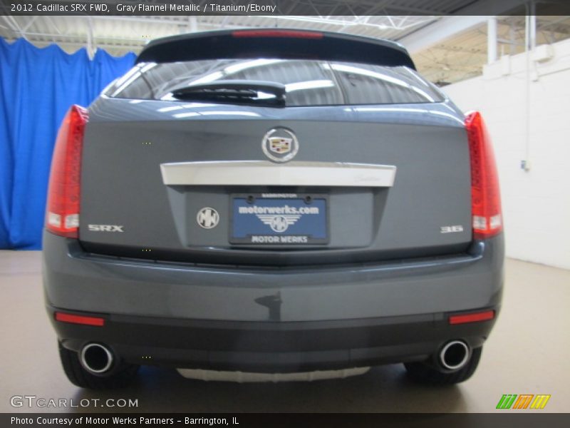 Gray Flannel Metallic / Titanium/Ebony 2012 Cadillac SRX FWD