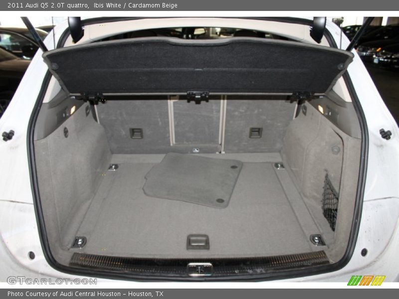 Ibis White / Cardamom Beige 2011 Audi Q5 2.0T quattro