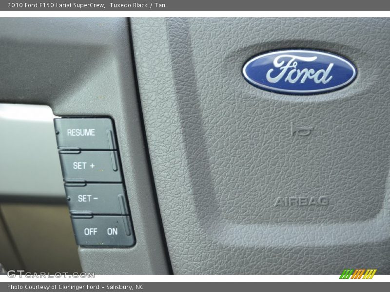 Tuxedo Black / Tan 2010 Ford F150 Lariat SuperCrew