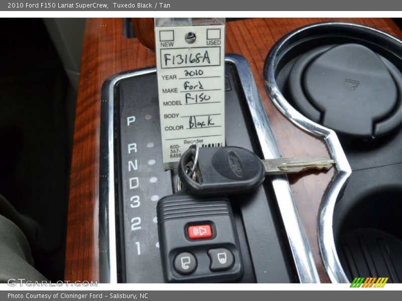 Tuxedo Black / Tan 2010 Ford F150 Lariat SuperCrew